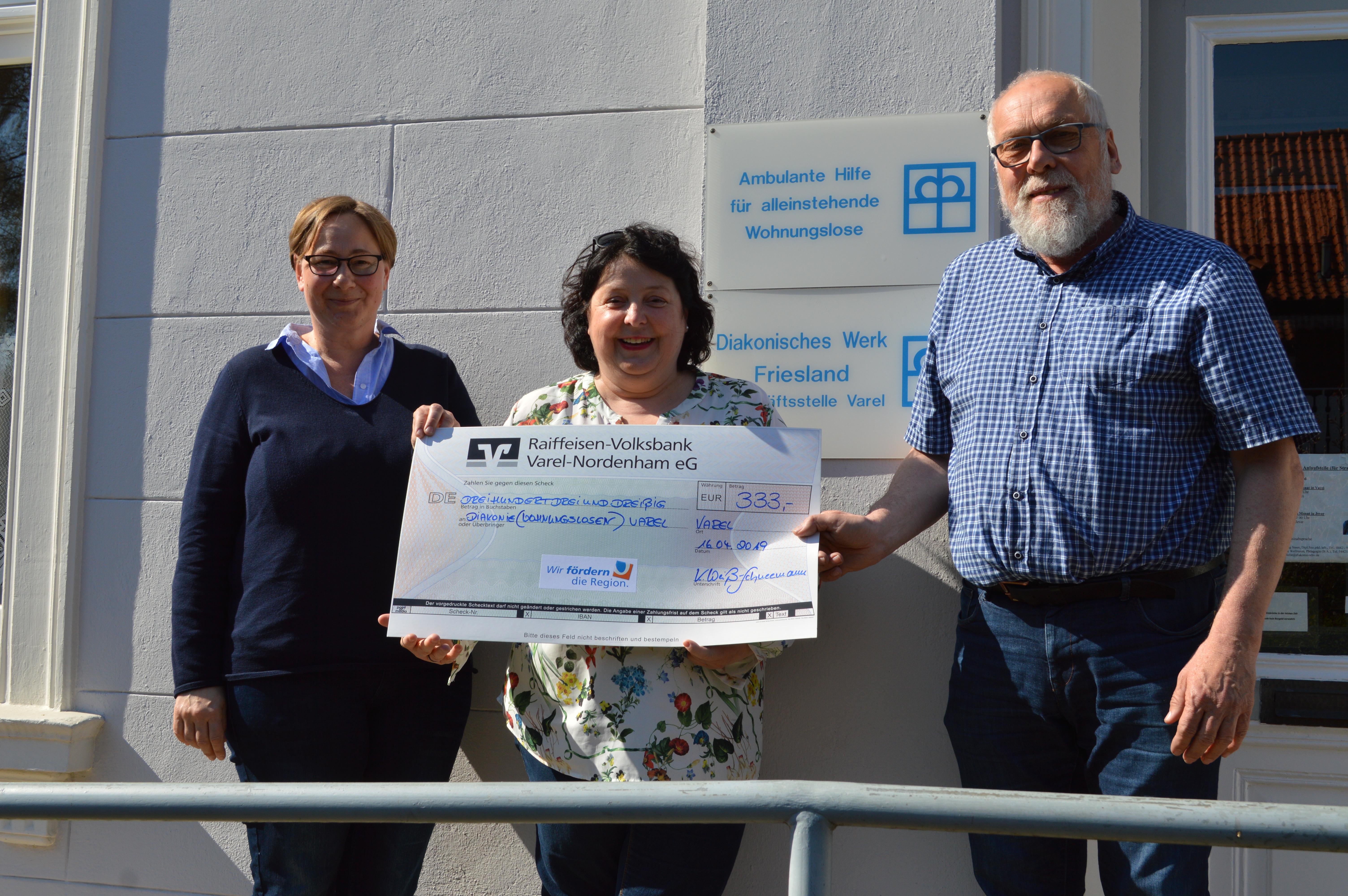 D S C 1833 D S C 1833